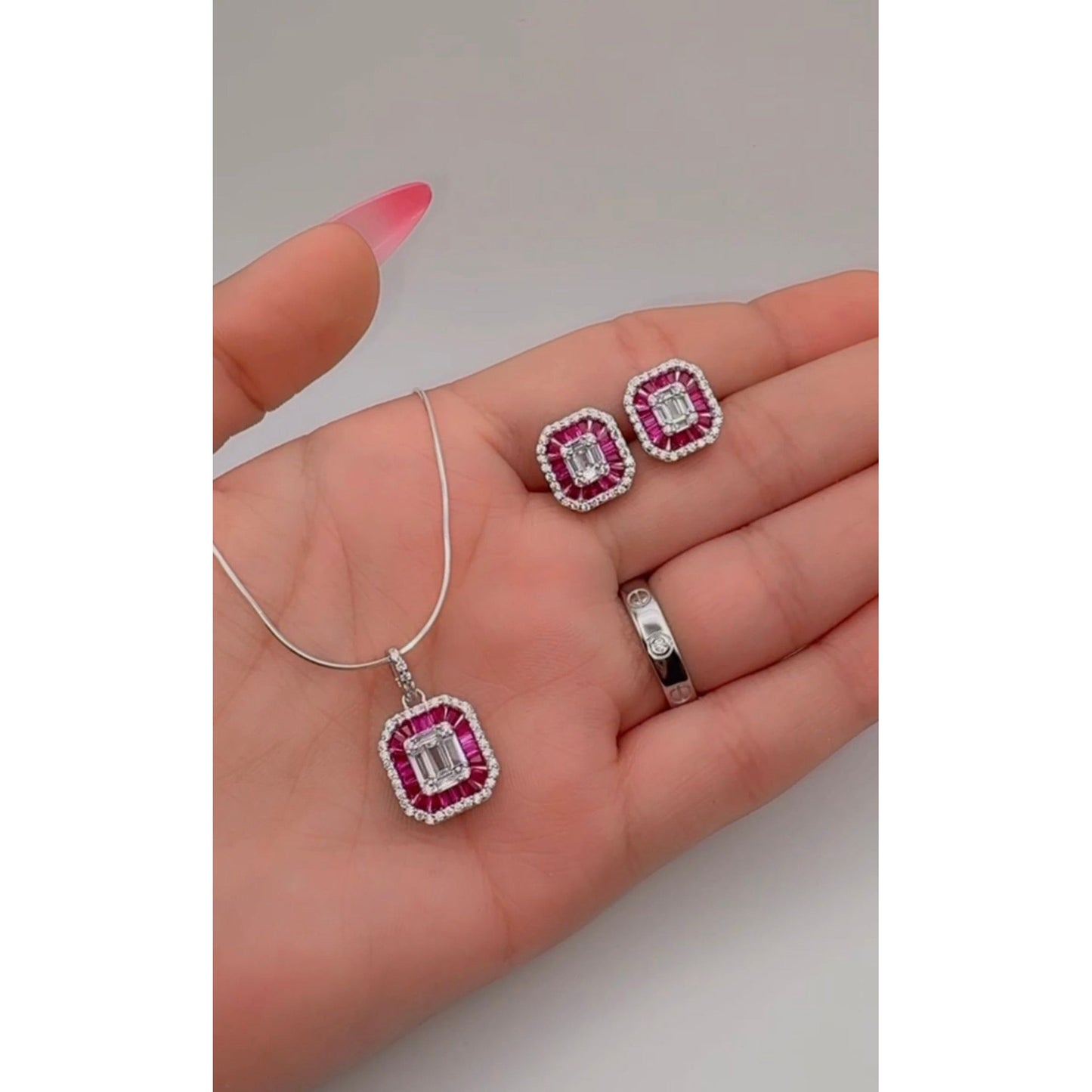 š Silver Pendant Set ā Pink & White Zircon Necklace & Earrings āØ