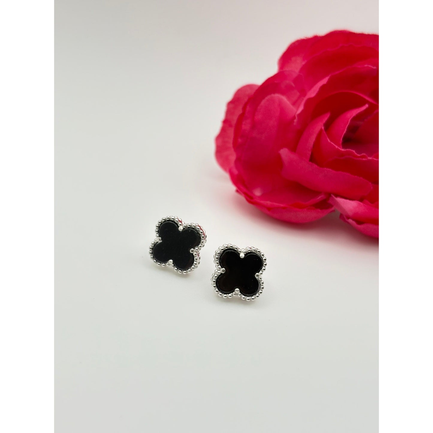 π€ Black Clover Stud Earrings β 925 Sterling Silver β¨πΈ