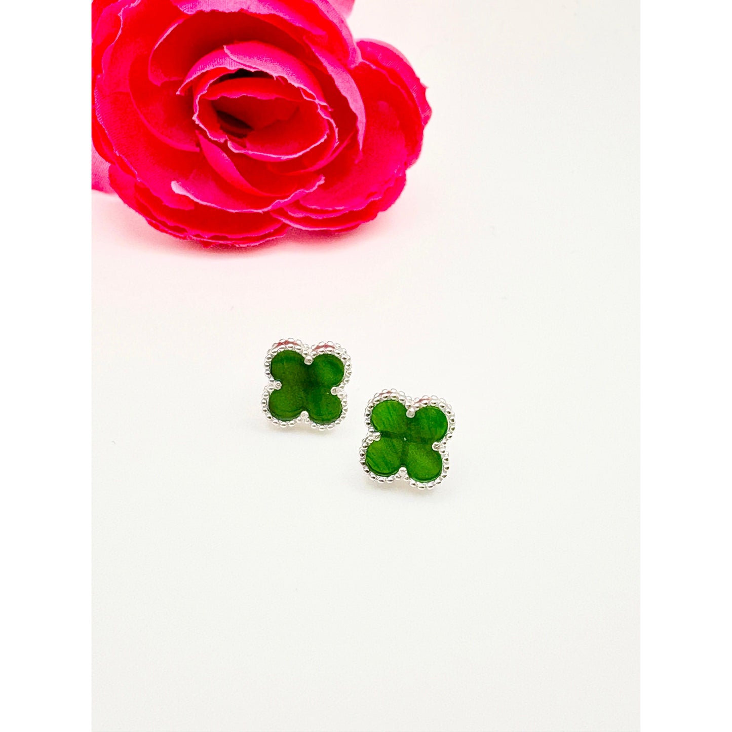 šæ Clover Stud Earrings ā 925 Sterling Silver āØš