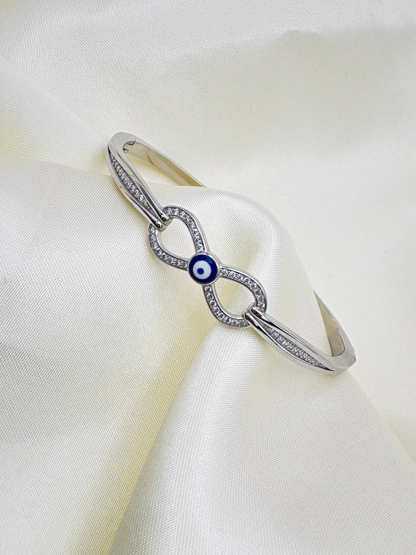 💎 Premium 925 Silver Evil Eye Infinity Bracelet 🔵✨ | Elegant Minimal Design